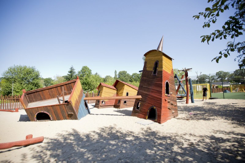 Voorthuisje.nl chalet speeltuin de IJsvogel